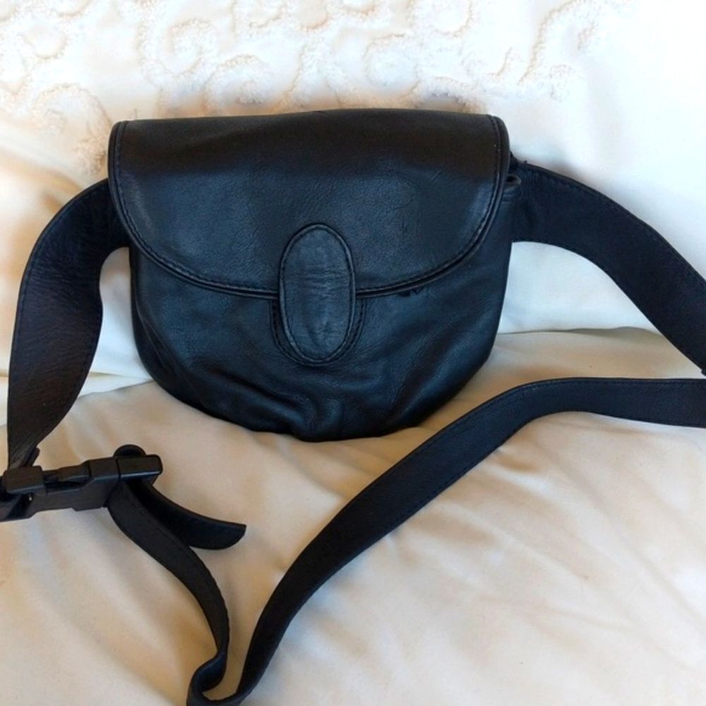 Simon Cross Shoulder/ Belt Bag
